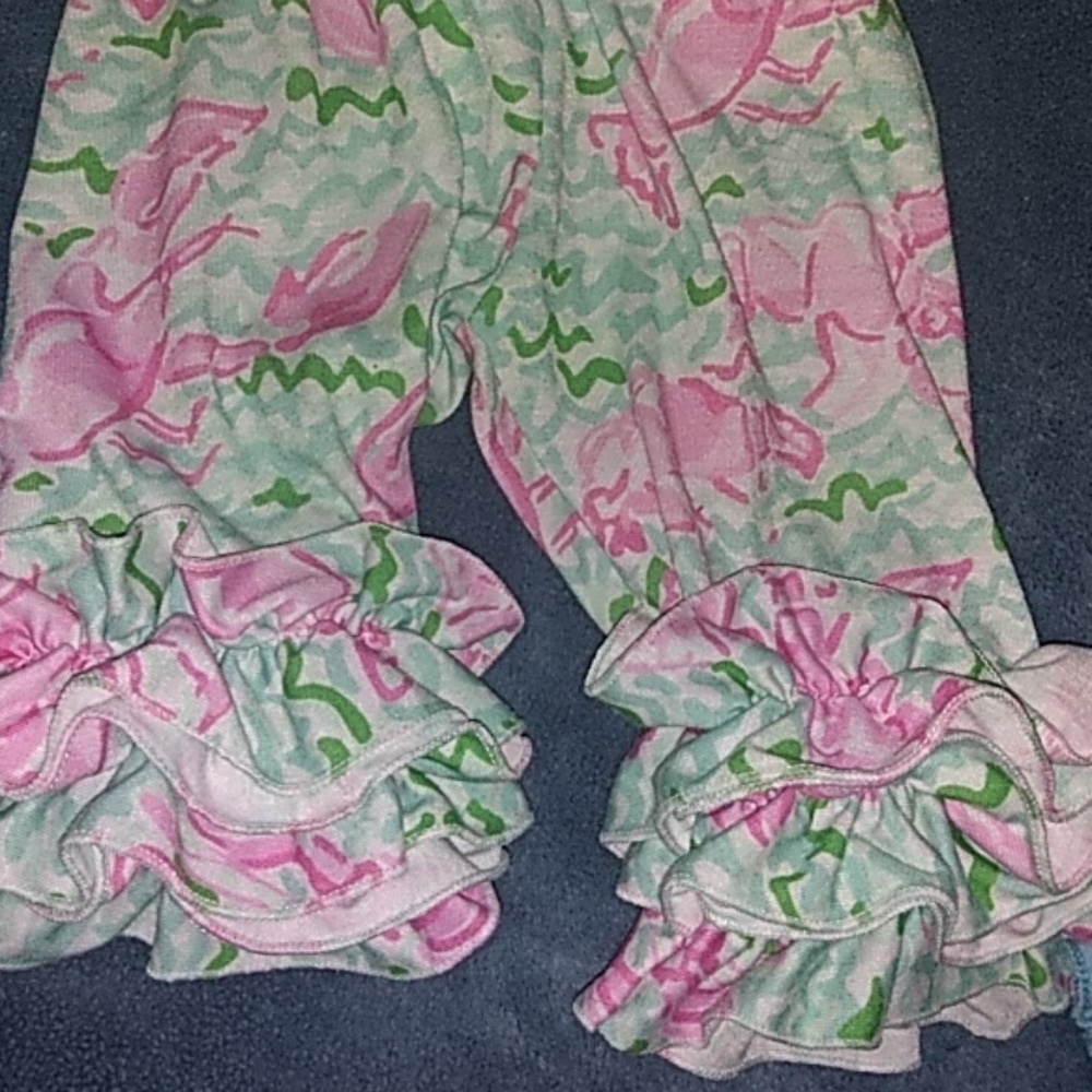 Ruffle capris bundle.